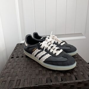 Adidas Samba Sneakers